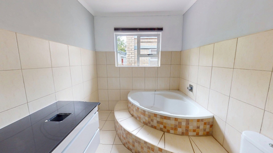 4 Bedroom Property for Sale in Lorraine Eastern Cape